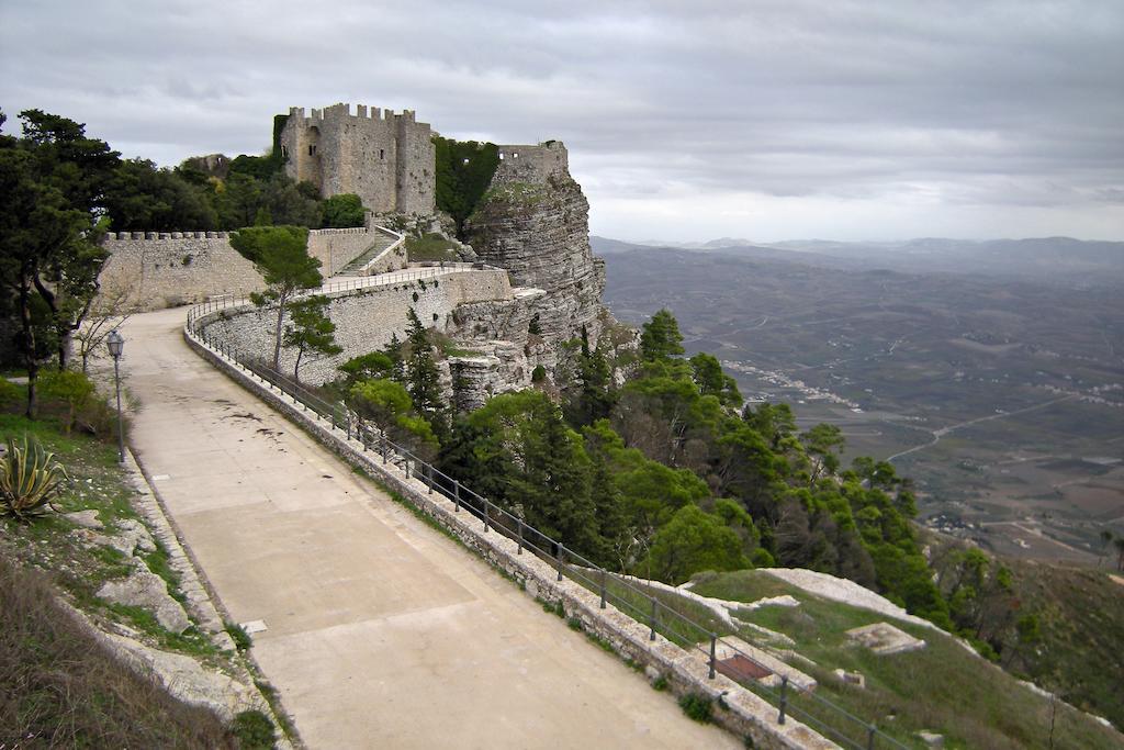 Villa Delle Palme Delfina Trapani Buitenkant foto