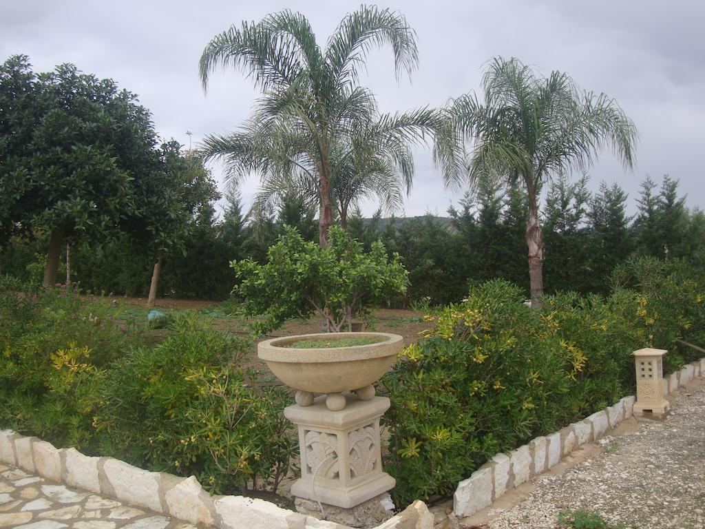 Villa Delle Palme Delfina Trapani Buitenkant foto
